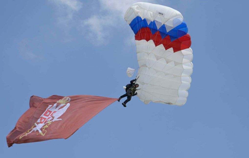„ŠTIT 2022“: Prikaz sposobnosti Vojske Srbije održan na vojnom aerodromu u Batajnici (FOTO)